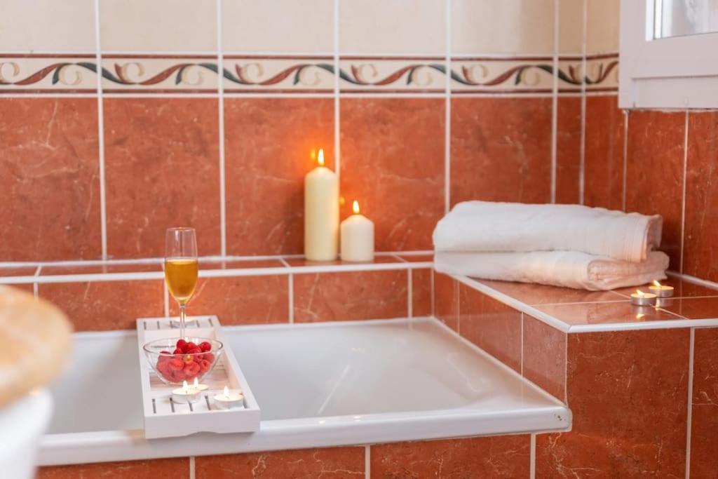 ורסאי Le Versaillais Gare/Chateau/Wifi/Netflix מראה חיצוני תמונה